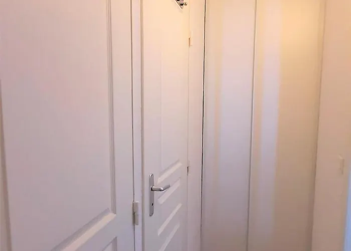 La Merlerie Super-besse Agreable 5p Grand Balcon Parking Prive Apartman *